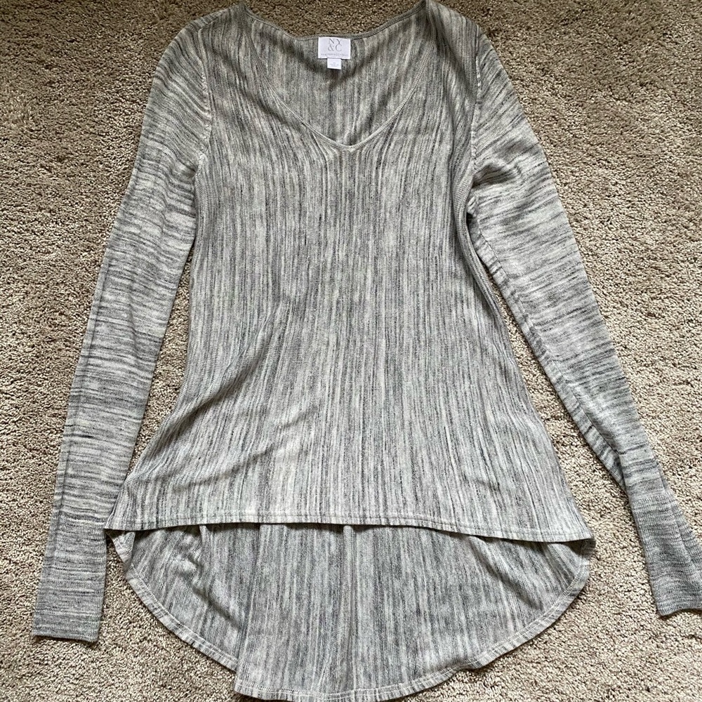 NY & Company Sweater